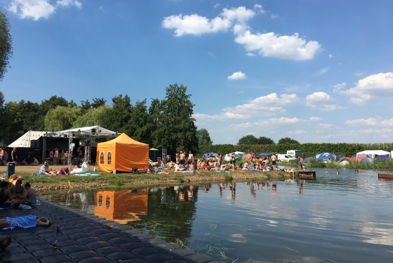Reggae Jam 2018: Eine der vielen Badestellen auf dem Festivalgelände (Bild: Wolfgang Alexander Meyer)