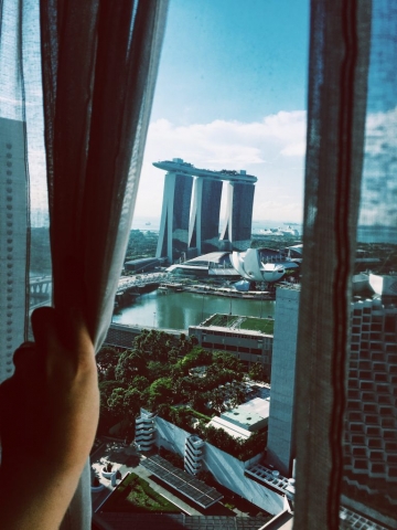 Blick auf das Marina Bay Sands-Hotel (Bild: Emily Zimmermann)